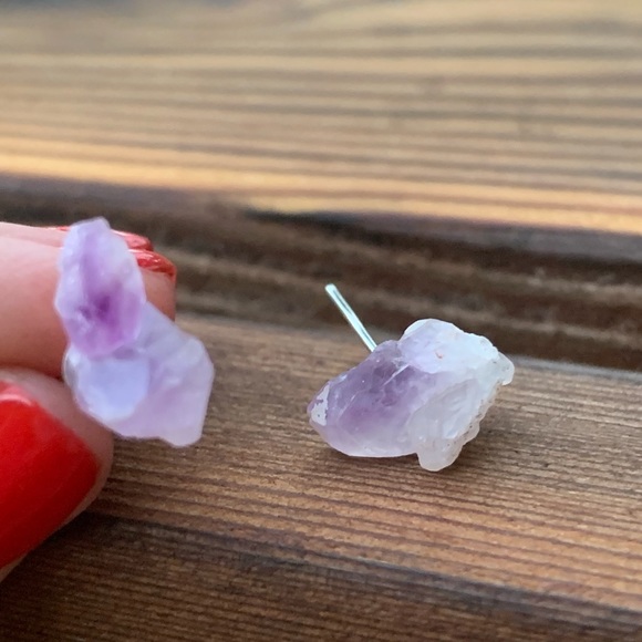 ♡ Amethyst Earrings - Picture 4 of 8